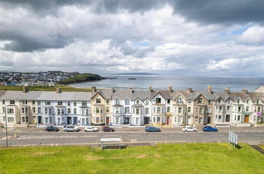 5 Dunluce Park - Portrush By The Sea 아파트 외부 사진