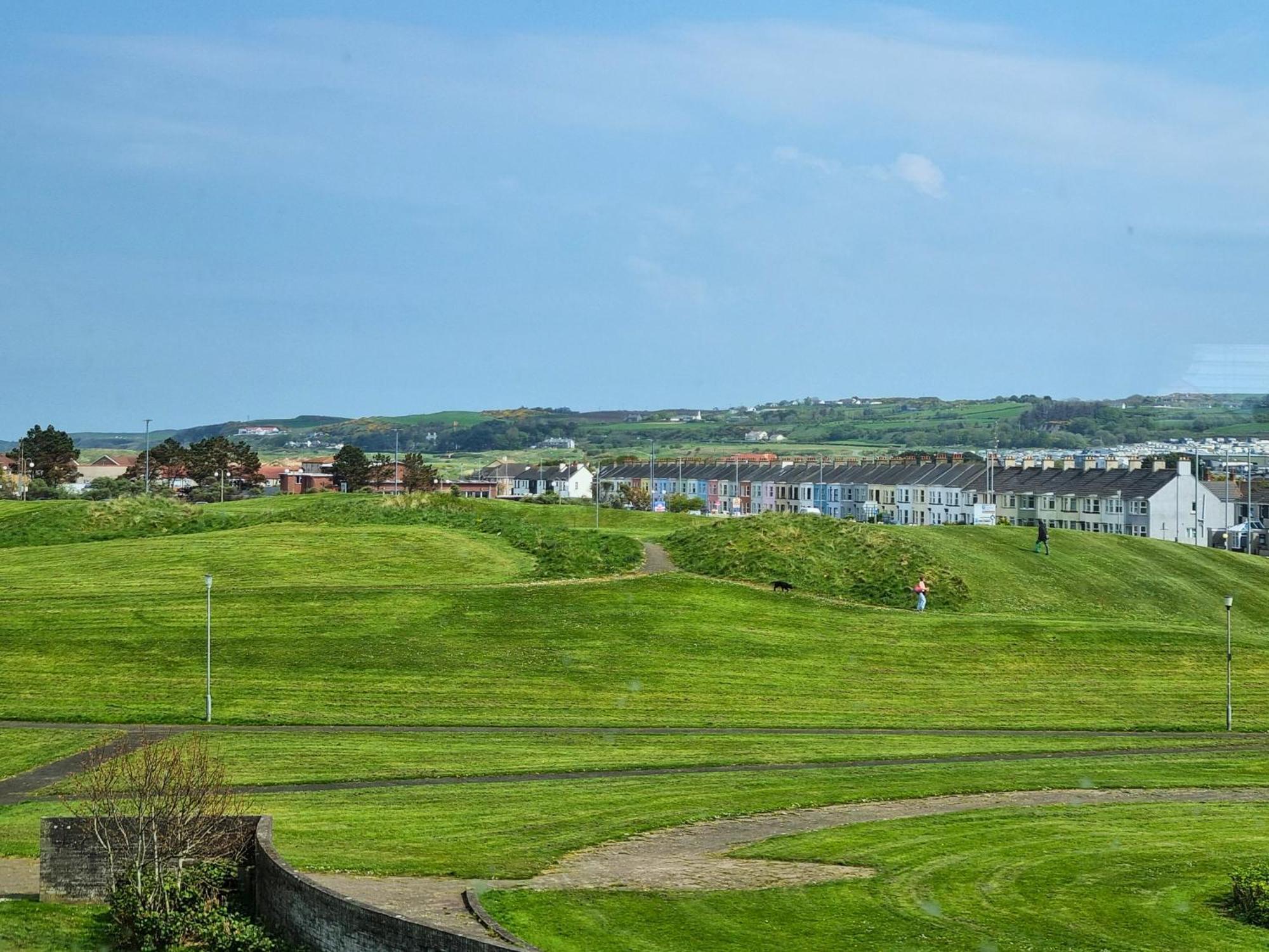 5 Dunluce Park - Portrush By The Sea 아파트 외부 사진