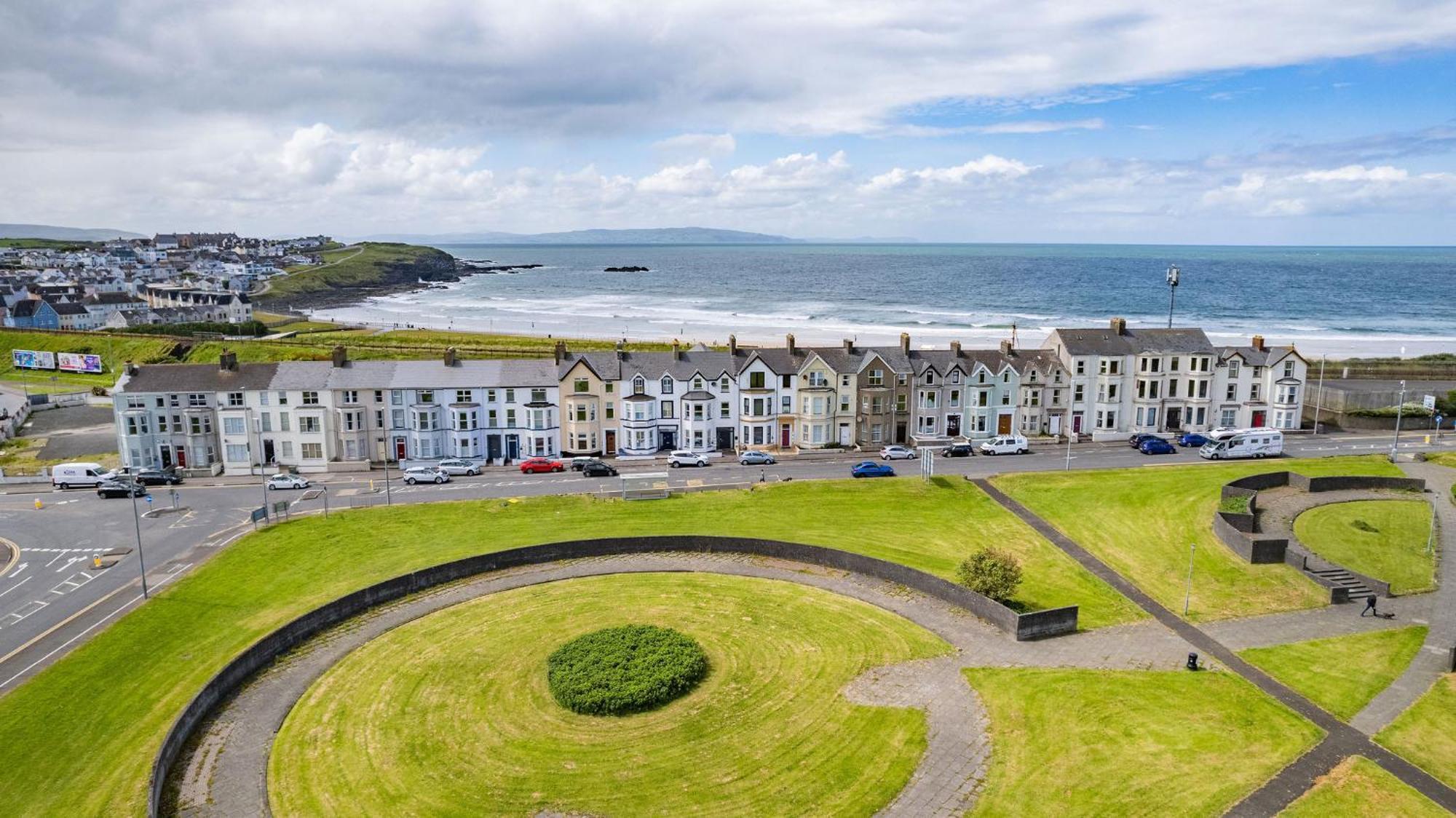 5 Dunluce Park - Portrush By The Sea 아파트 외부 사진