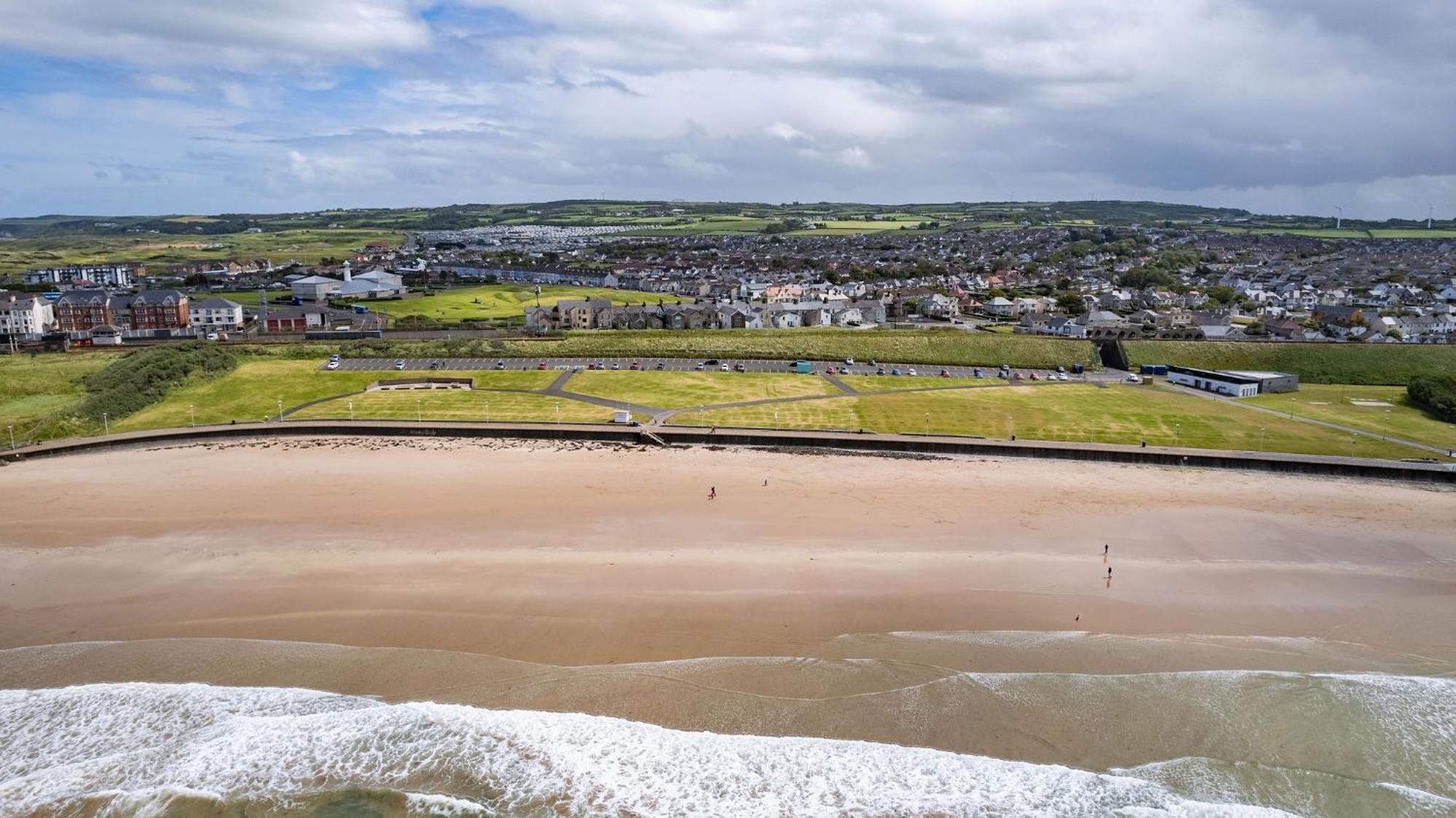 5 Dunluce Park - Portrush By The Sea 아파트 외부 사진