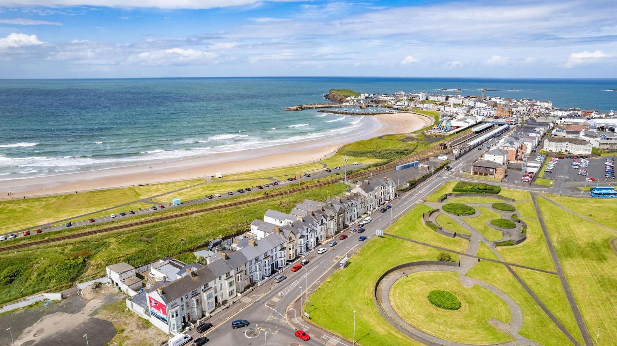 5 Dunluce Park - Portrush By The Sea 아파트 외부 사진